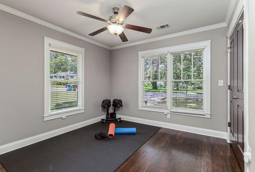 1727 Flat Shoals Rd, Atlanta GA  30349-6173 exterior