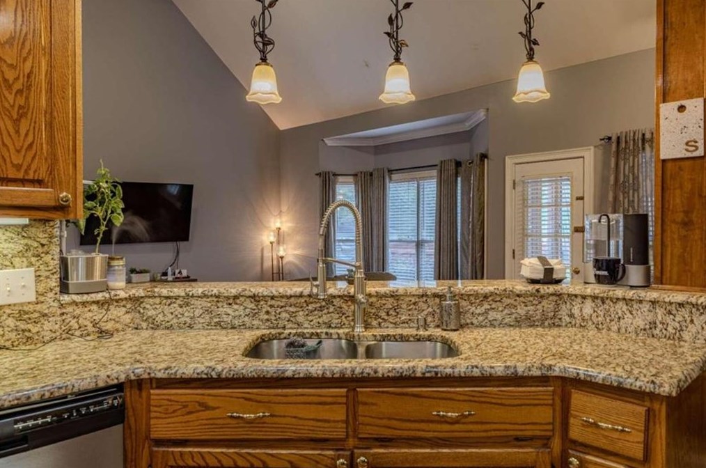44 Amberwood Trl, Rome GA  30165-9782 exterior