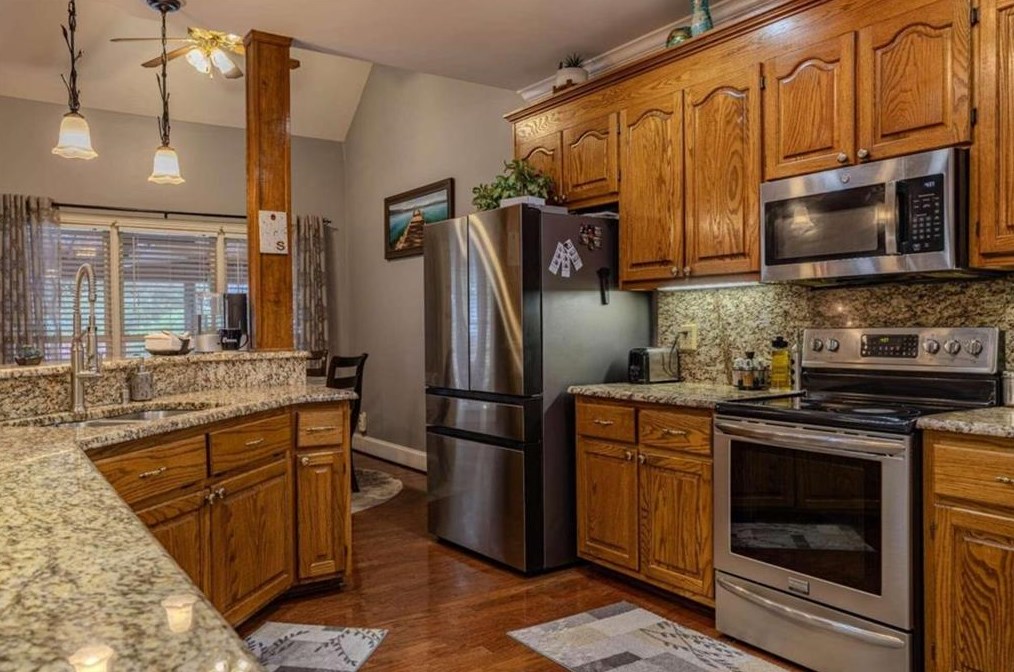 44 Amberwood Trl, Rome GA  30165-9782 exterior