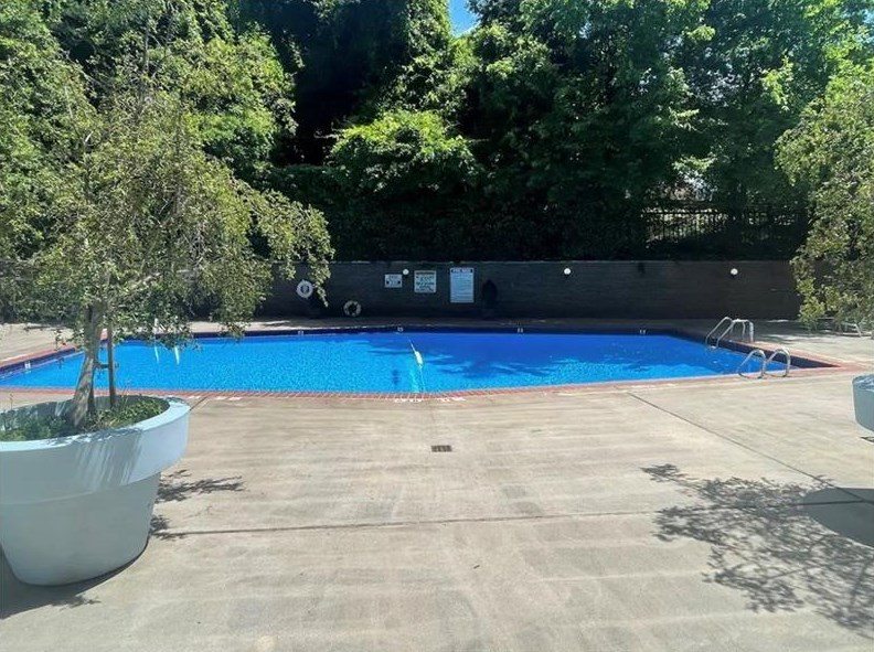 215 Piedmont Ave, Atlanta GA  30308-3315 exterior