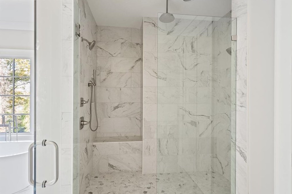 679 Moores Mill Rd, Atlanta GA  30327-0015 exterior