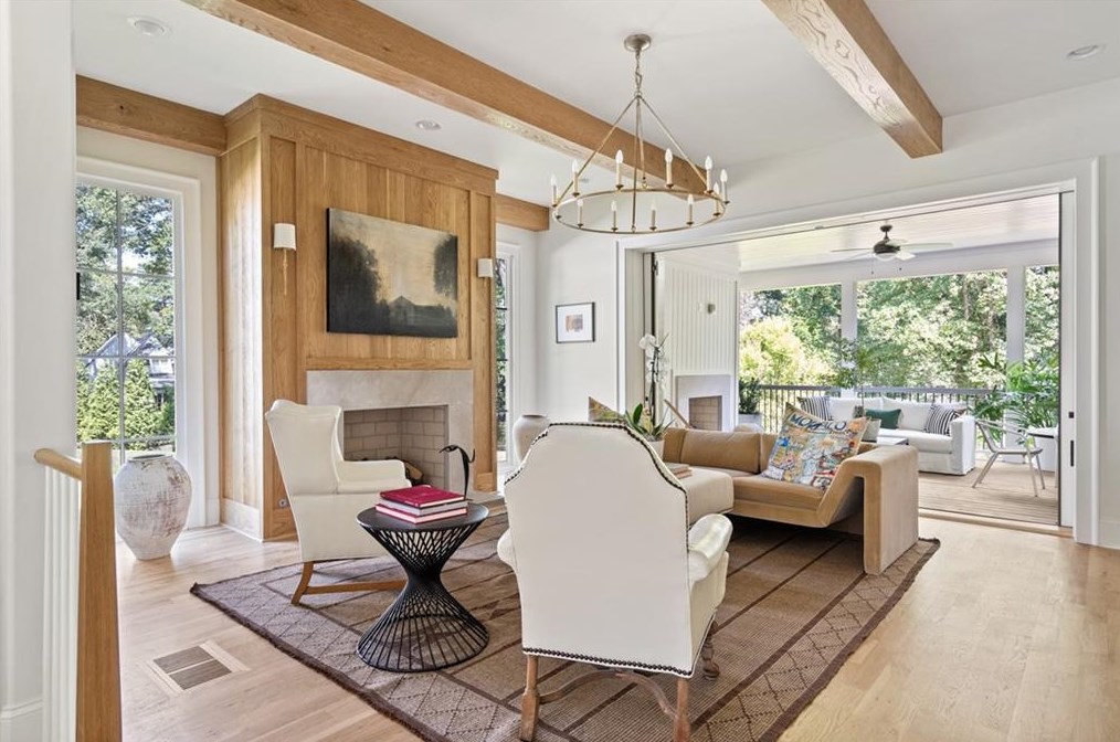 679 Moores Mill Rd, Atlanta GA  30327-0015 exterior