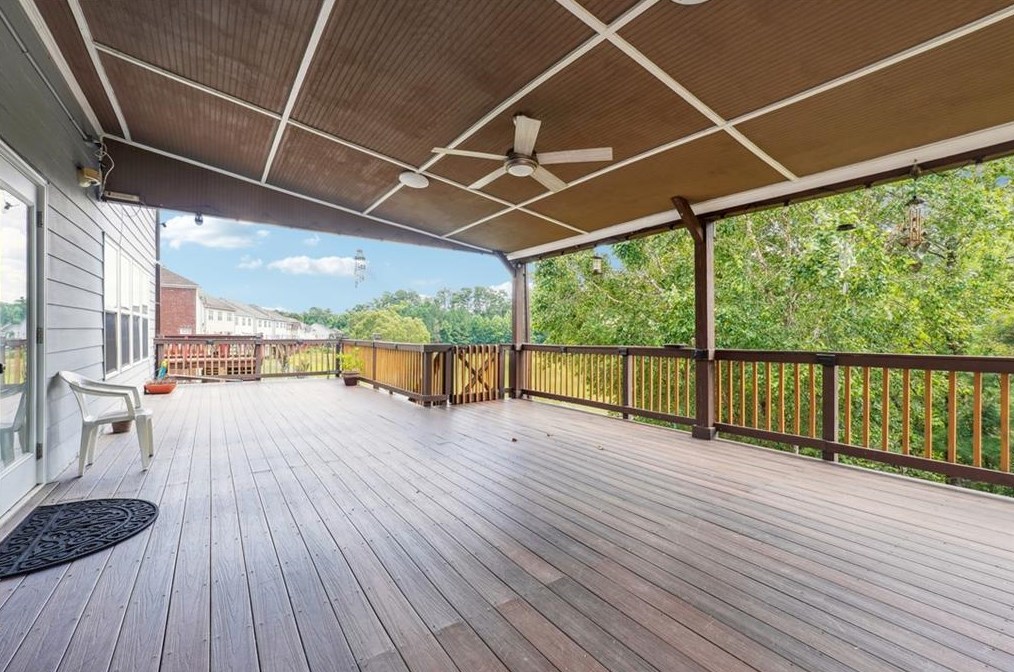 6204 Mimosa Cir, Tucker GA 30084-1945 exterior