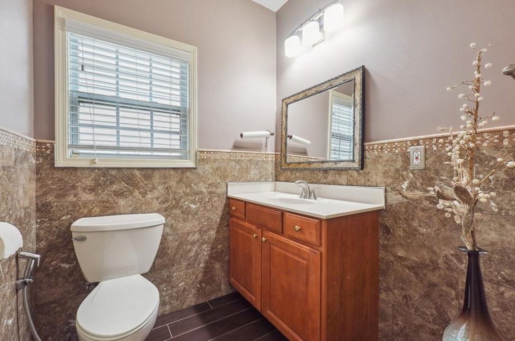 6204 Mimosa Cir, Tucker GA 30084-1945 exterior