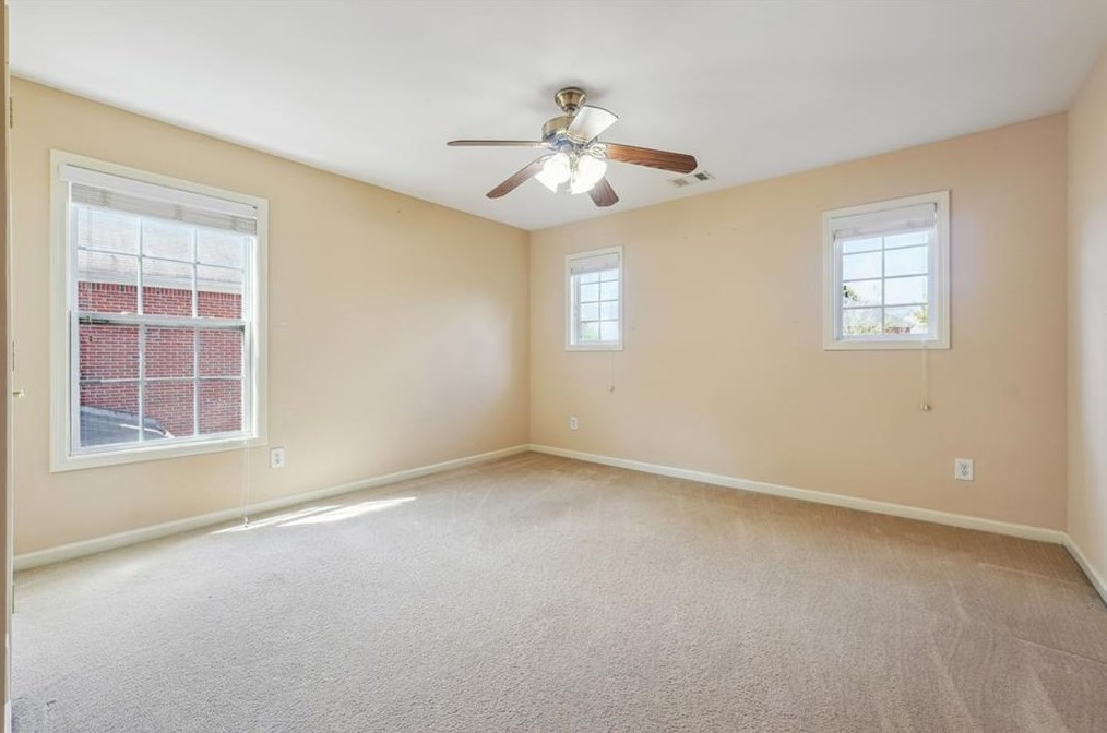 6204 Mimosa Cir, Tucker GA 30084-1945 exterior