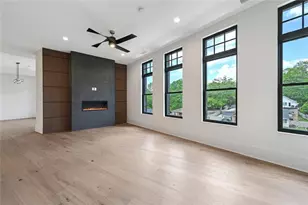 8200 Main Street S, Woodstock, GA 30188 - Photo 29
