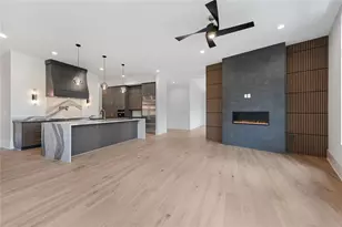 8200 Main Street S, Woodstock, GA 30188 - Photo 5