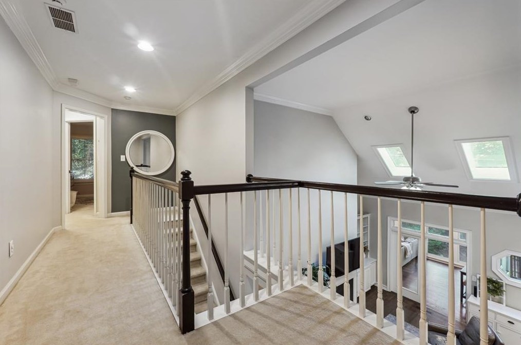 500 Fountain Oaks Way, Atlanta GA  30342-2576 exterior