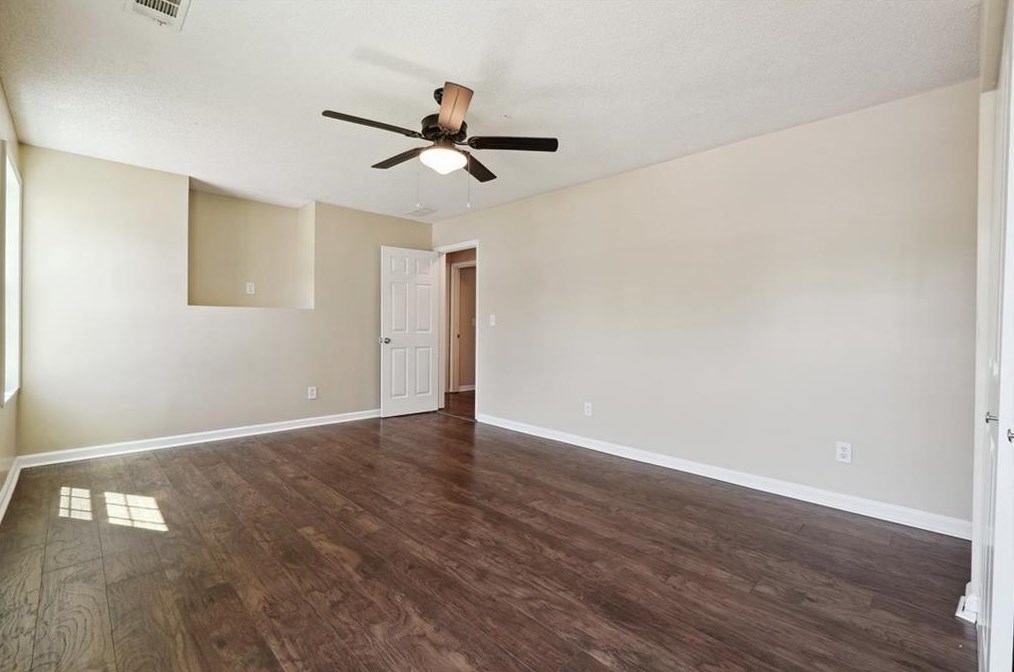 6223 Marbut Farms Ln, Lithonia GA 30058-8977 exterior