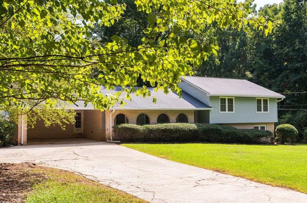 5201 Paul Cir, Conyers GA  30094-4813 exterior