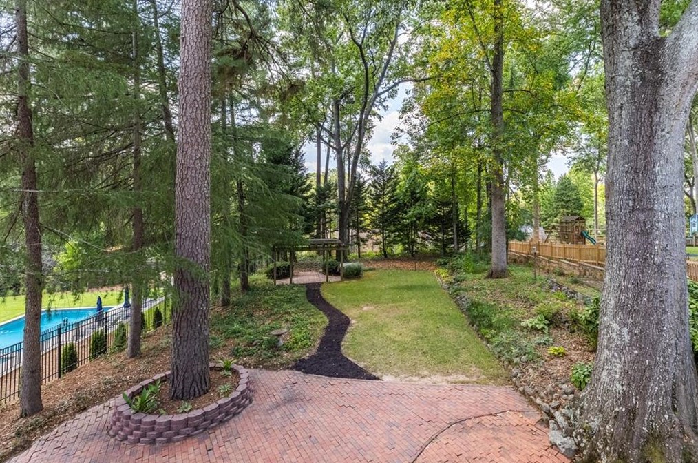 168 Pinecrest Ave, Decatur GA  30030-1933 exterior