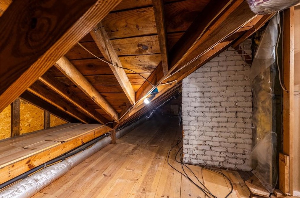 168 Pinecrest Ave, Decatur GA  30030-1933 exterior