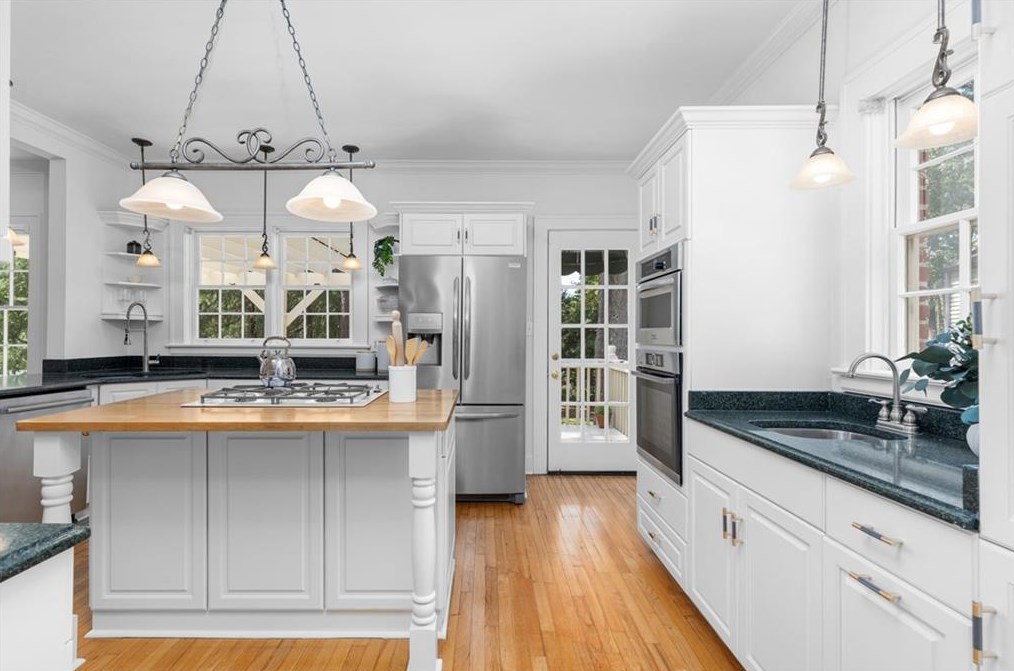 168 Pinecrest Ave, Decatur GA  30030-1933 exterior