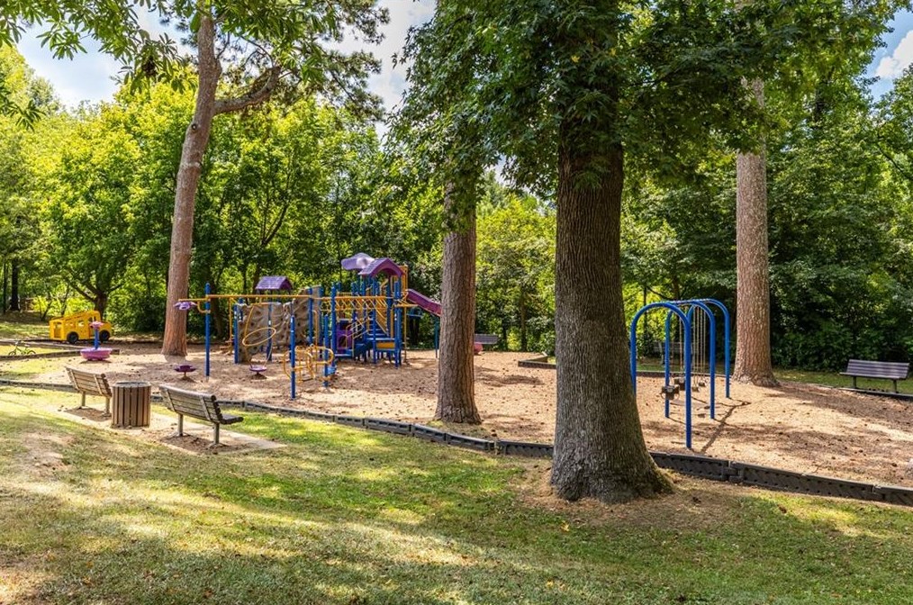 168 Pinecrest Ave, Decatur GA  30030-1933 exterior