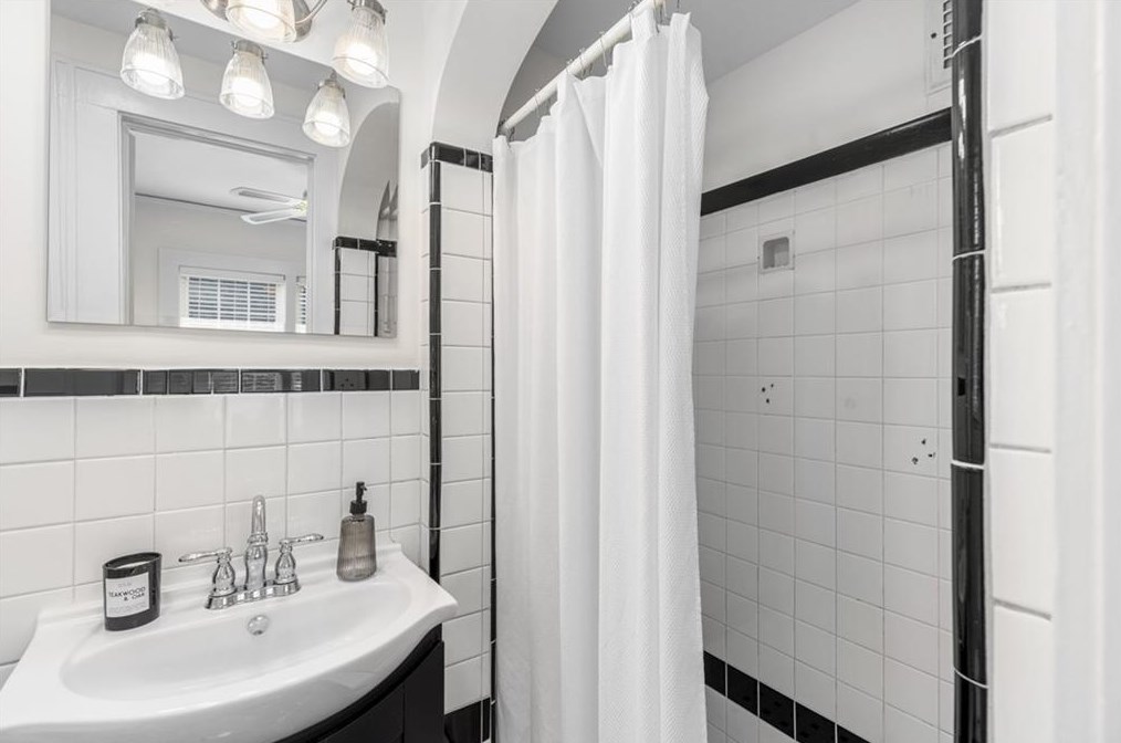 168 Pinecrest Ave, Decatur GA  30030-1933 exterior