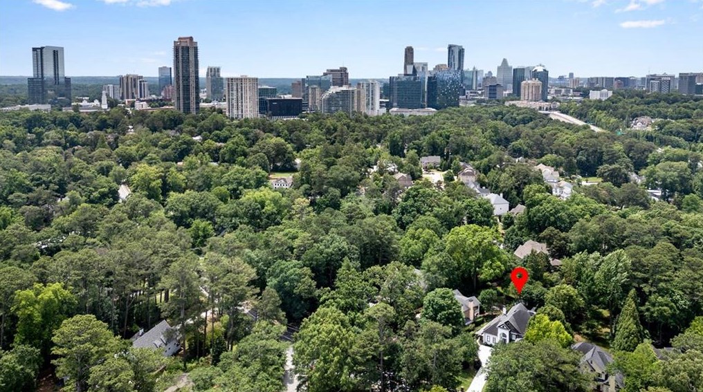 3962 Wieuca Rd, Atlanta GA  30342-3850 exterior