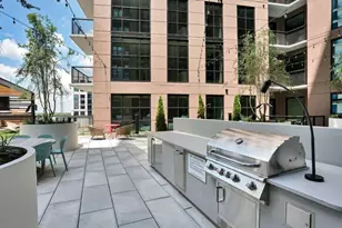 3172 Roswell Rd, Atlanta, GA 30305 - Photo 17