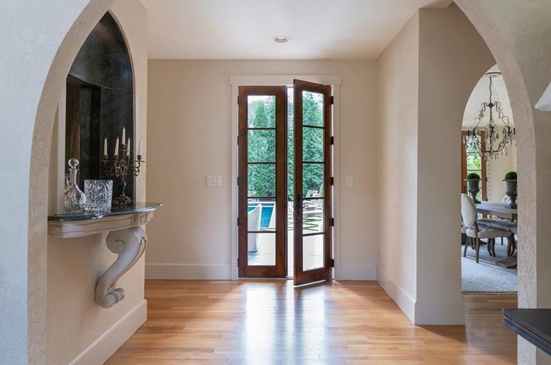 420 Peachtree Battle Ave, Atlanta GA  30305-4063 exterior