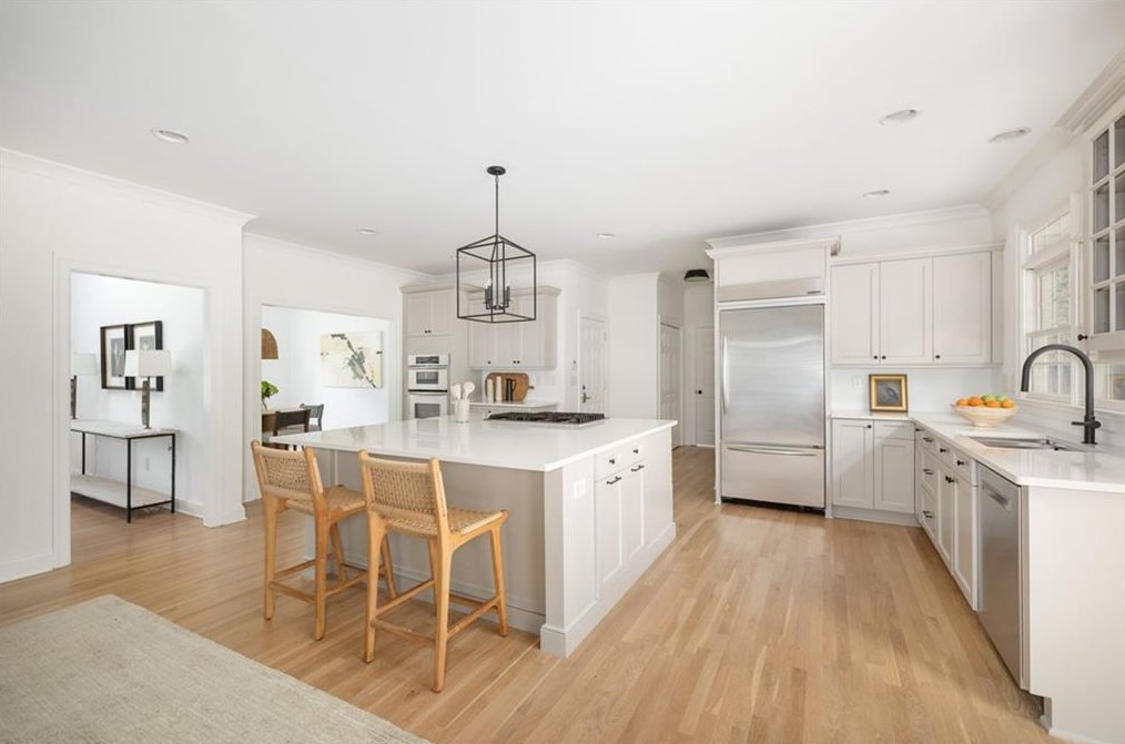 1664 Colebrook Cir, Decatur GA  30033-1425 exterior