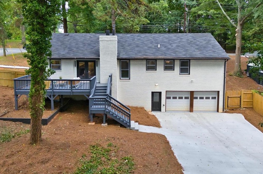 611 Hammond Dr, Atlanta GA  30328-5231 exterior
