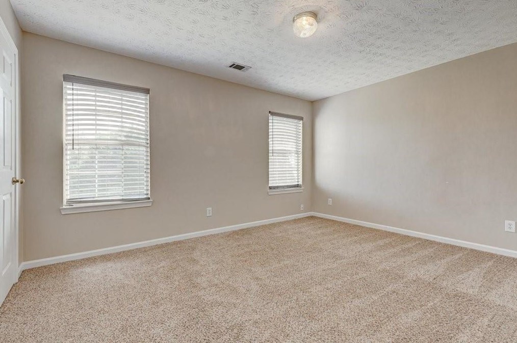 800 Baskins Cir, Winder GA  30680-3599 exterior