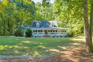 918 Brockton Loop, Jefferson, GA 30549 - Photo 3