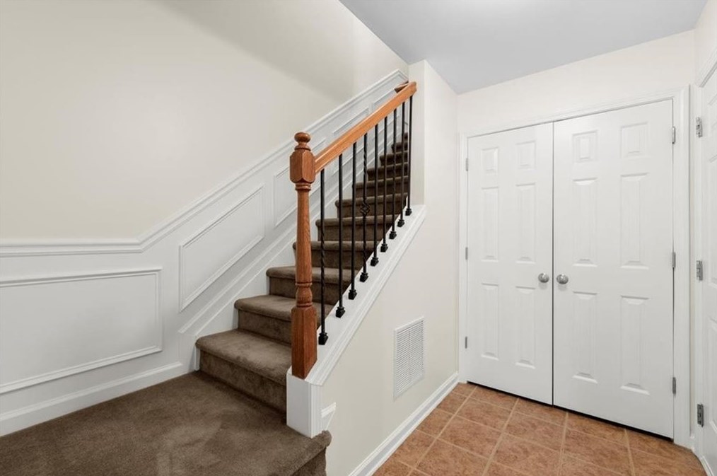 1304 Thornborough Dr, Alpharetta GA 30004-0522 exterior