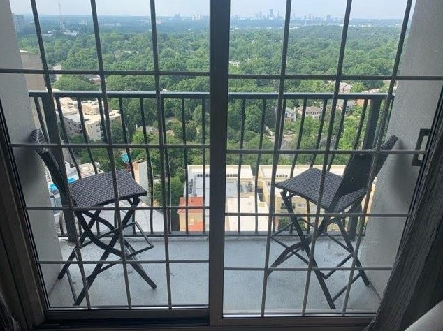 199 14th St, Atlanta GA  30318-7827 exterior