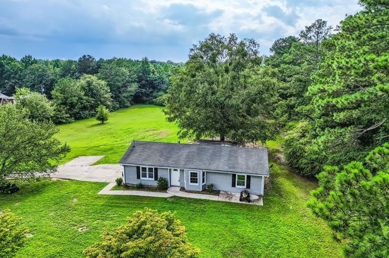 5507 Hwy 155, Stockbridge GA  30281-1832 exterior