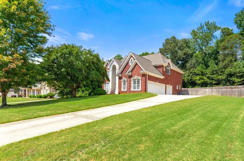 317 Young James Cir, Stockbridge GA  30281-1470 exterior