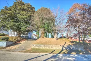 1301 North Ave NW, Atlanta, GA 30318 - Photo 1