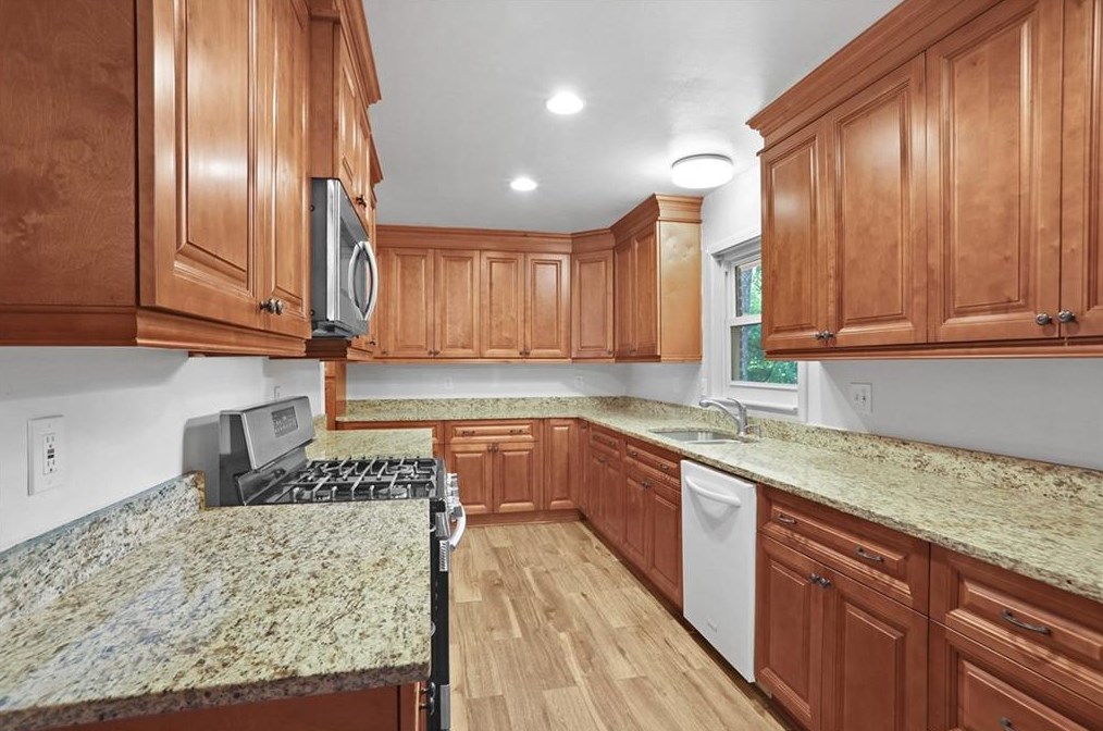 1749 Holly Ln, Atlanta GA  30329-3518 exterior