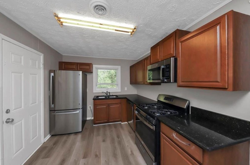 2148 Grn Forrest Dr, Decatur GA 30032-5903 exterior