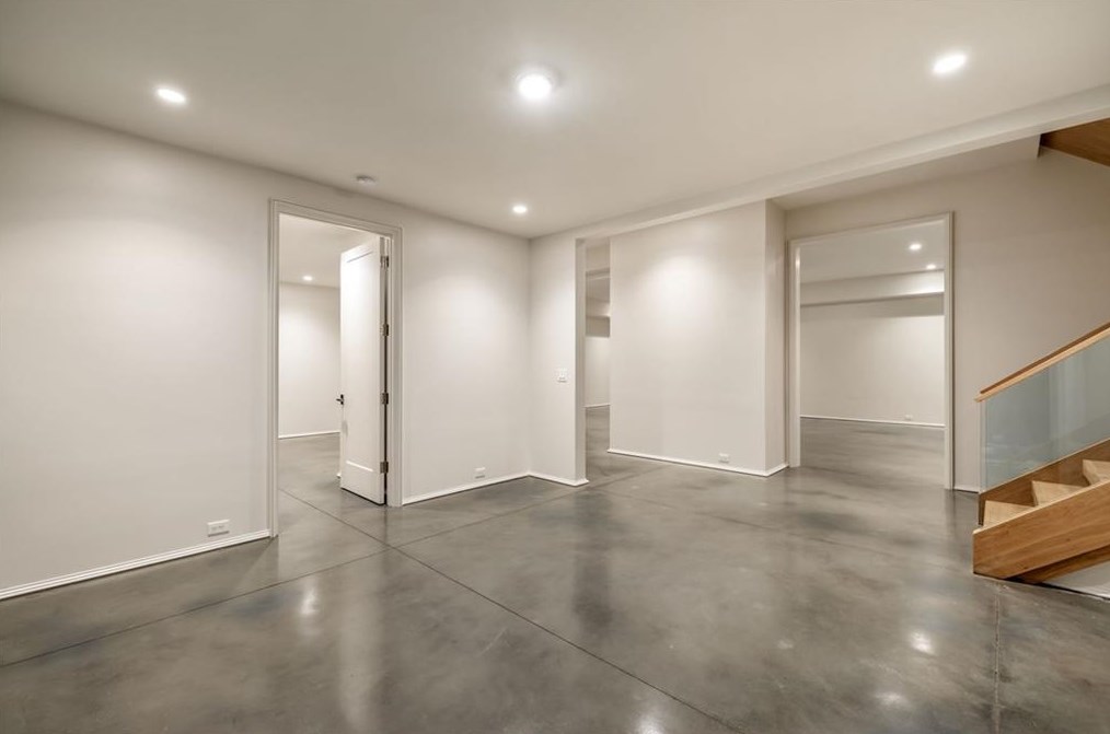 95 Montgomery Fry Dr, Atlanta GA 30309-2718 exterior