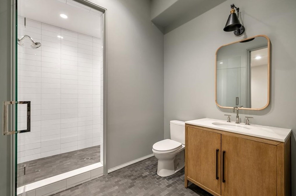 95 Montgomery Fry Dr, Atlanta GA 30309-2718 exterior