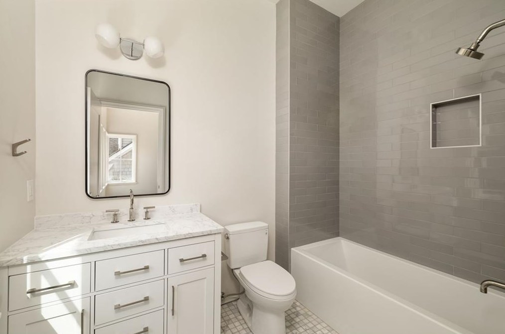 95 Montgomery Fry Dr, Atlanta GA 30309-2718 exterior