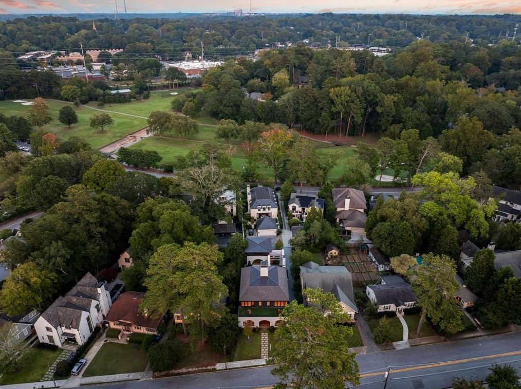 95 Montgomery Fry Dr, Atlanta GA 30309-2718 exterior