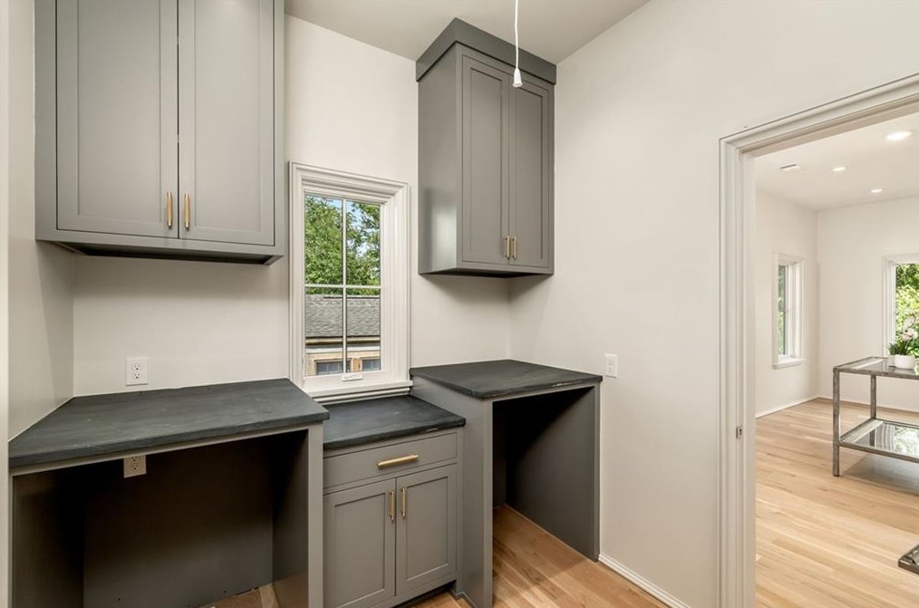 95 Montgomery Fry Dr, Atlanta GA 30309-2718 exterior