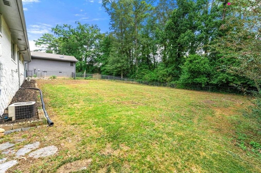 1283 Carolyn Dr, Atlanta GA  30329-3547 exterior