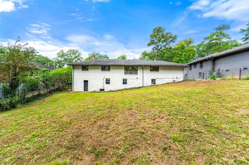 1283 Carolyn Dr, Atlanta GA  30329-3547 exterior
