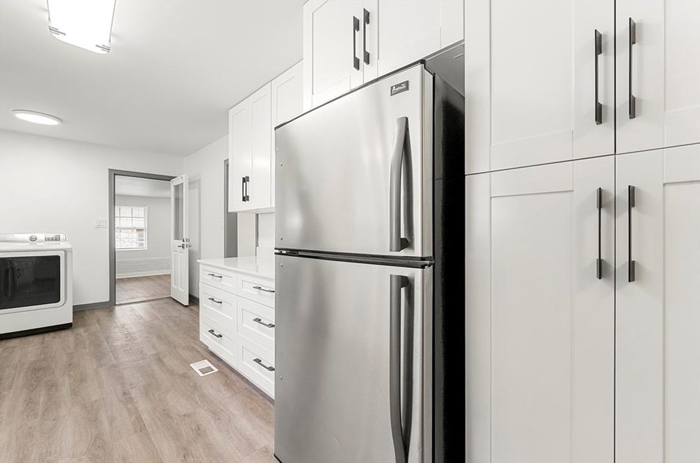 1283 Carolyn Dr, Atlanta GA  30329-3547 exterior