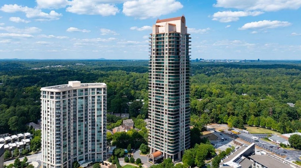 750 Park Ave, Atlanta GA  30326-3266 exterior