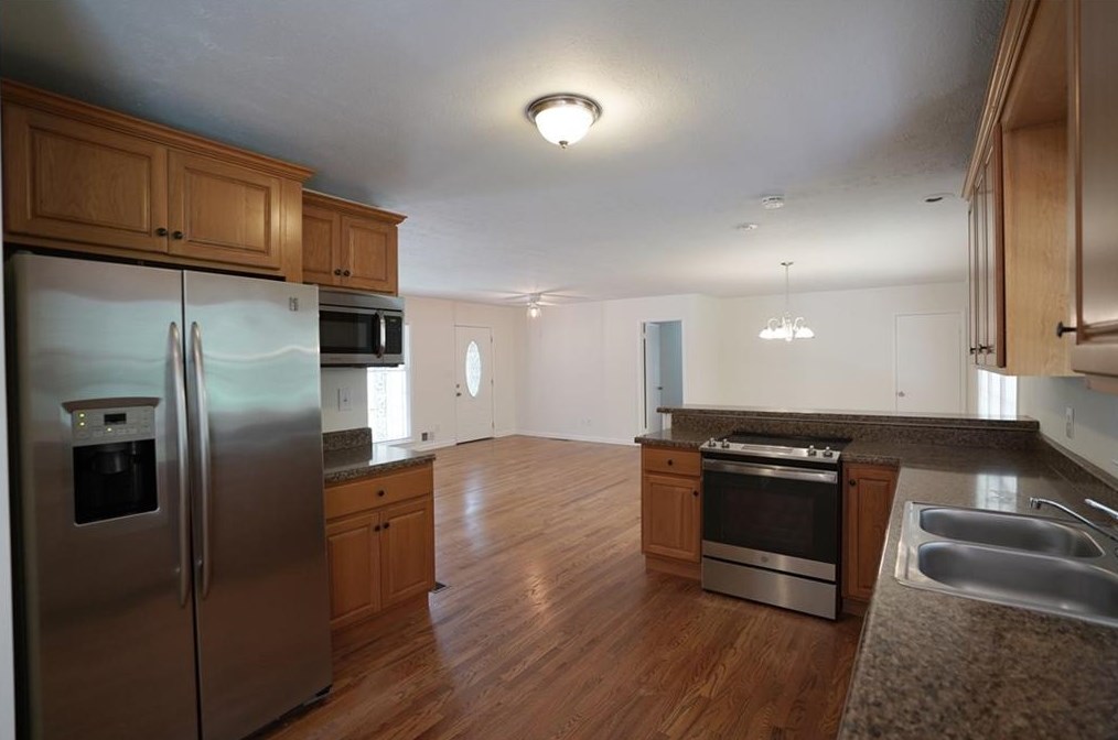 4641 Hemlock Dr, Austell GA 30106-1929 exterior