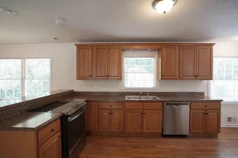 4641 Hemlock Dr, Austell GA 30106-1929 exterior