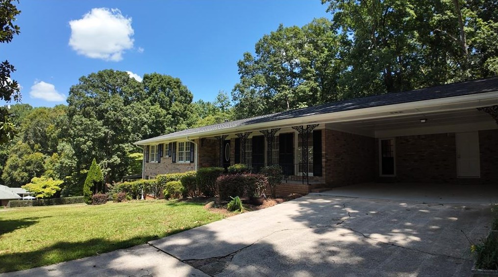 4641 Hemlock Dr, Austell GA 30106-1929 exterior