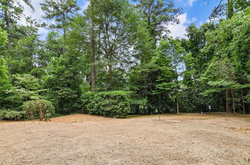 549 Wesley Rd, Atlanta GA  30305-3400 exterior