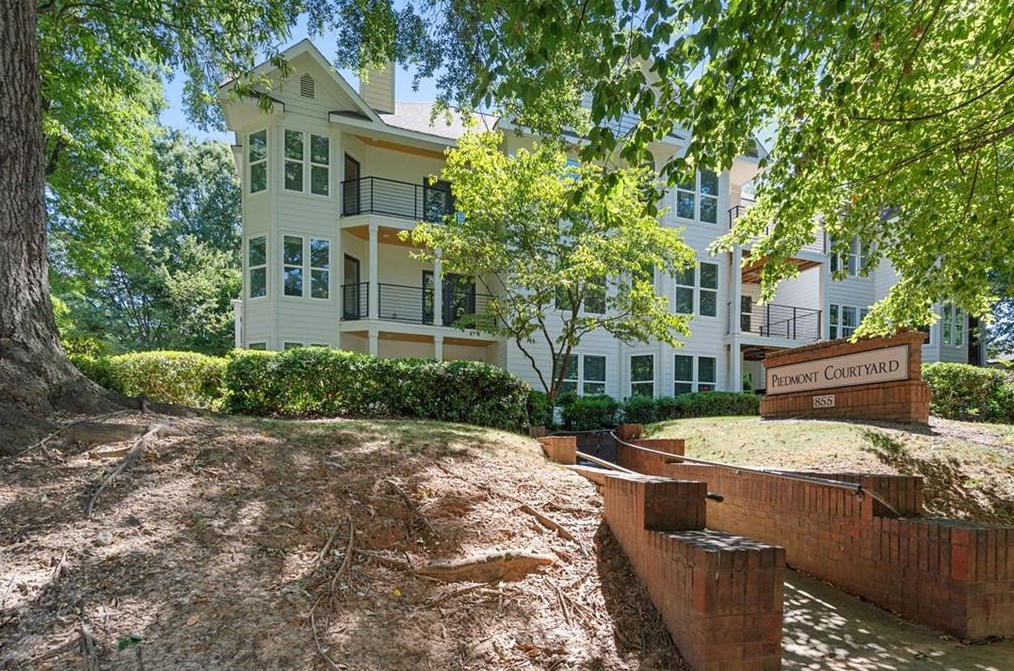 855 Piedmont Ave, Atlanta GA  30308-4312 exterior