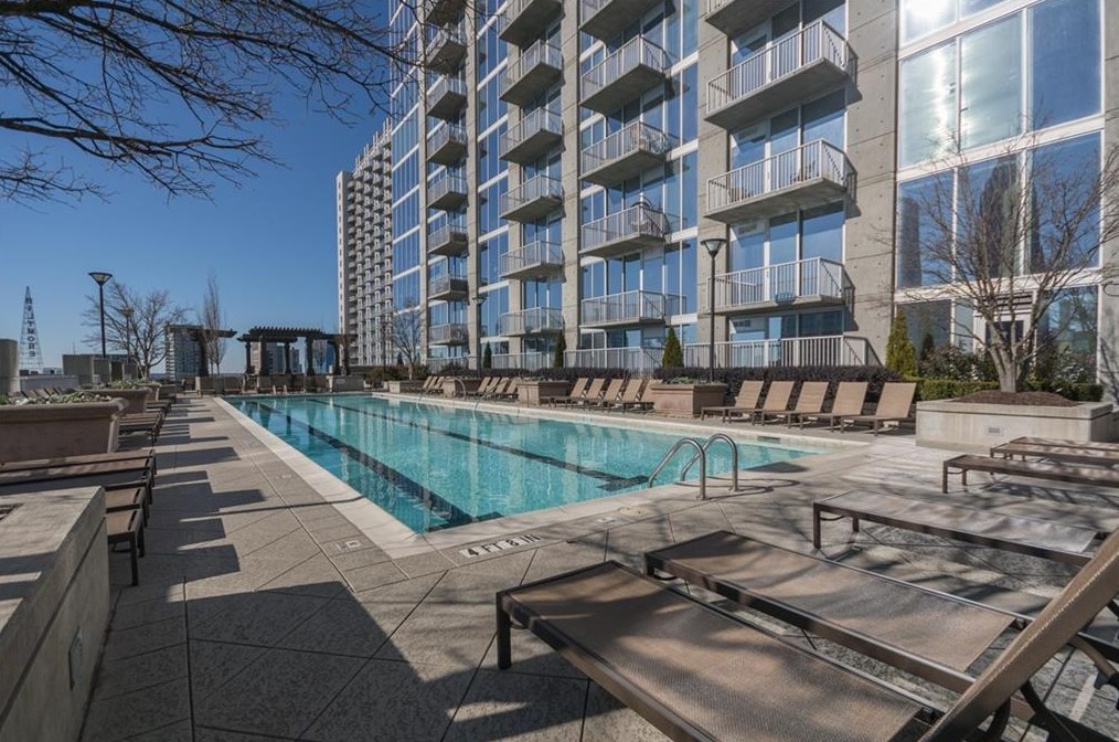 855 Peachtree St, Atlanta GA  30308-1218 exterior