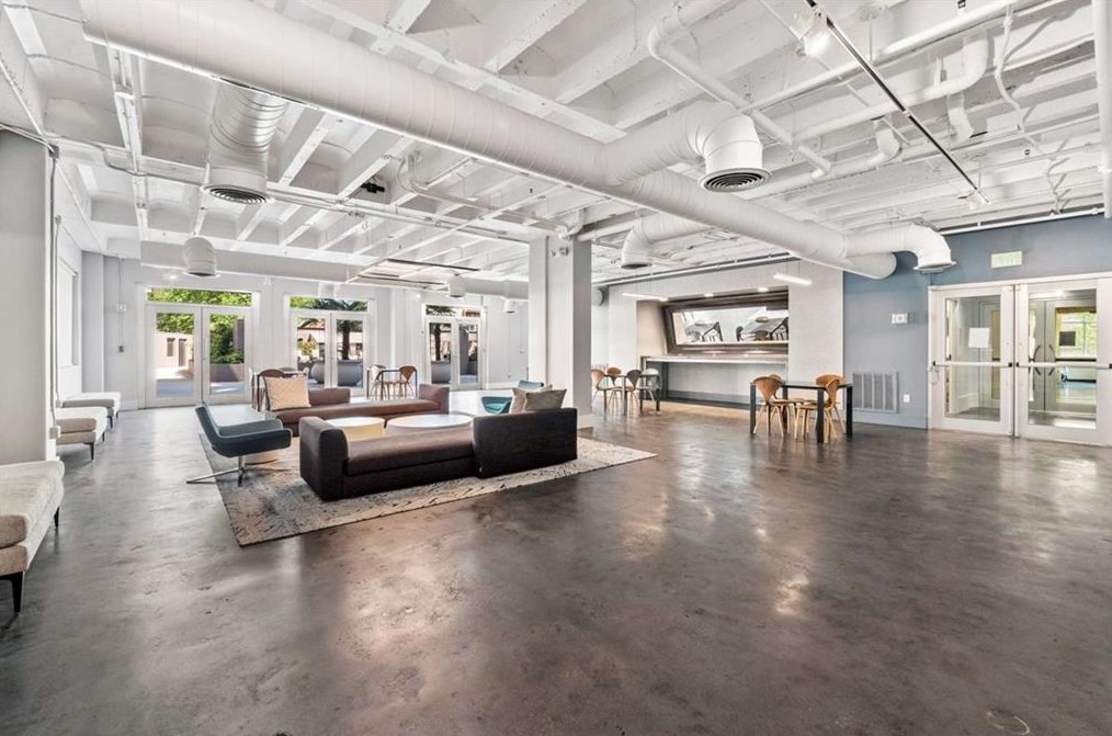 805 Peachtree St, Atlanta GA  30308-1220 exterior