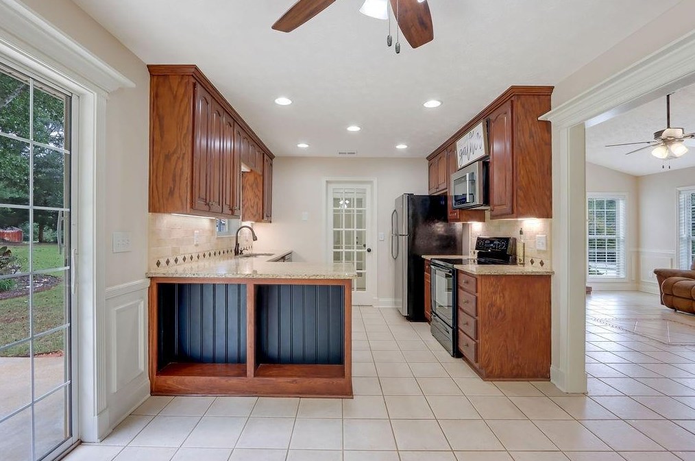 4966 Poplar Spg Rd, Gainesville GA 30507-8741 exterior